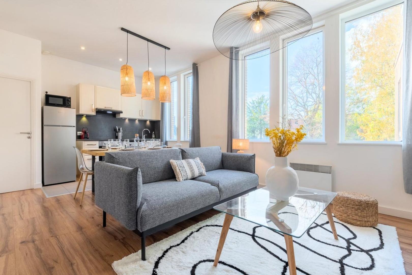 Modern, Quiet 3-Bedroom Apartment With Parking Marcq-en-Baroeul Exterior photo